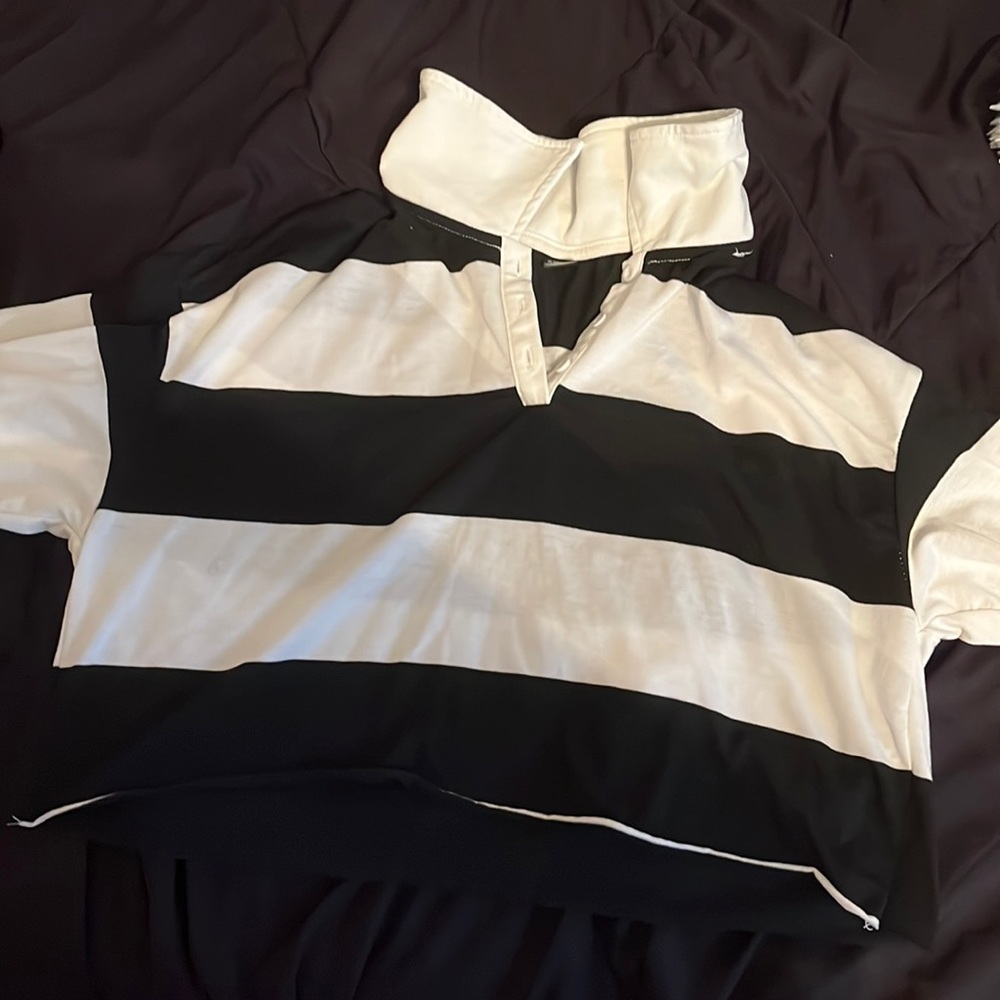 Selling this because it isn’t something I really wore.